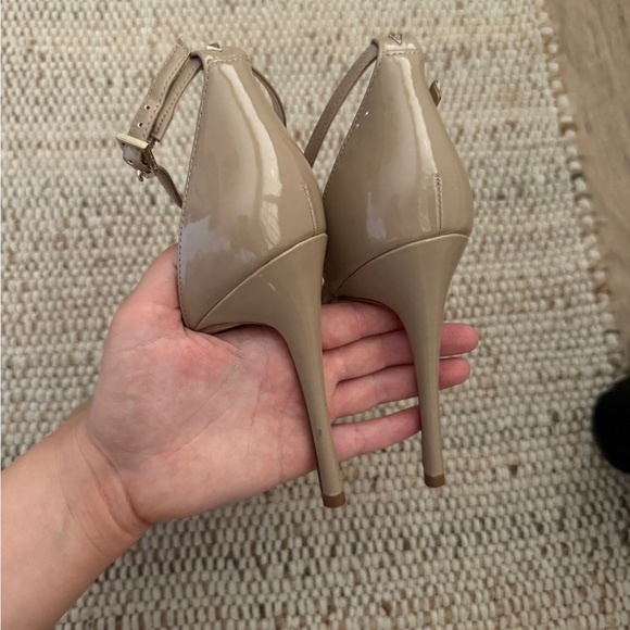 Sam Edelman Nude Patent Heels Size 10 – Ankle Strap Dress Sandals - Picture 4 of 5